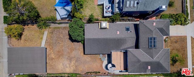 3580 Mountain View Avenue, Los Angeles CA: https://media.crmls.org/mediaz/cf254c9d-f608-47e6-8696-db84f1ee9e0a.jpg