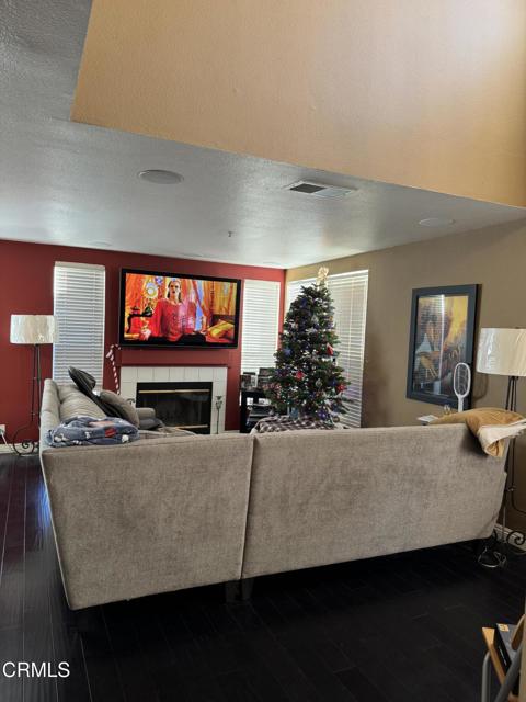 Detail Gallery Image 7 of 47 For 1174 Oyster Pl #15,  Oxnard,  CA 93030 - 4 Beds | 2/1 Baths