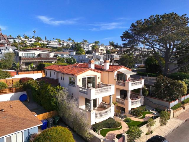 2265 Manchester Ave (and 2265A), Cardiff by the Sea CA: https://media.crmls.org/mediaz/cf2618b2-79bb-45d4-967b-580257868311.jpg