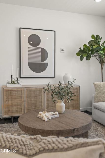 2402 Channel Drive, Ventura CA: https://media.crmls.org/mediaz/cf26d6d6-8eb1-4730-86d4-bb03e0f11d2f.jpg