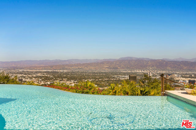 7833 Torreyson Drive, Los Angeles CA: https://media.crmls.org/mediaz/cf26dfb6-3cd1-4b3a-ab95-853ceddc182a.jpg