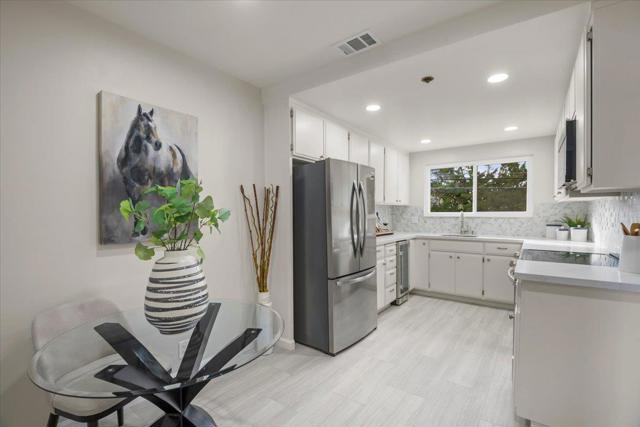 480 Lassen Street, Los Altos CA: https://media.crmls.org/mediaz/cf27d9fb-04fc-4c83-9932-3d028eb44425.jpg