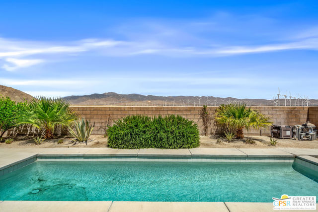 1238 Vista Sol, Palm Springs CA: https://media.crmls.org/mediaz/cf28078d-d4c5-4e78-88a8-16dc5be05155.jpg