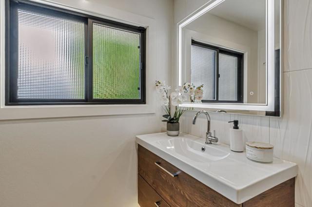 1588 Calle De Stuarda, San Jose CA: https://media.crmls.org/mediaz/cf289f4a-3bb2-43d4-8571-9074f085fdb3.jpg