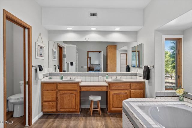 Detail Gallery Image 26 of 73 For 1125 Spring St, Oak View,  CA 93022 - 4 Beds | 4 Baths