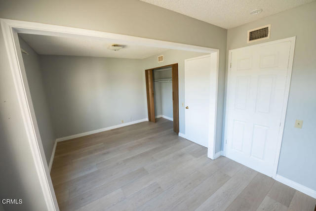 Detail Gallery Image 9 of 30 For 691 Springfield Ave, Ventura,  CA 93004 - 5 Beds | 2/1 Baths
