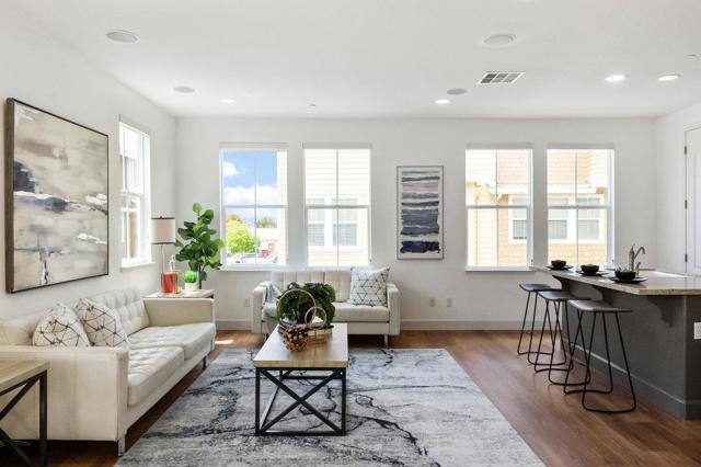 201 Keech Drive,  CA: https://media.crmls.org/mediaz/cf2a24a4-294f-4547-be9a-851821c4040d.jpg