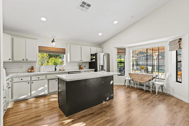 3773 English Drive, Hemet CA: https://media.crmls.org/mediaz/cf2a4b94-7e9b-424f-99e5-44100a52862f.jpg
