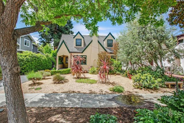 329 Pope Street, Menlo Park CA: https://media.crmls.org/mediaz/cf2a77b0-f542-4840-bfb1-1f33110f57a3.jpg