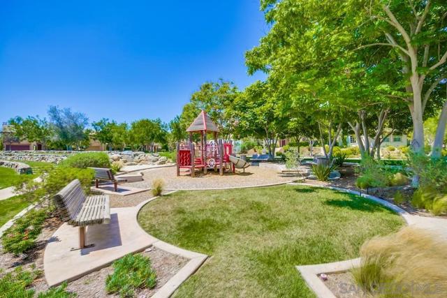 8297 Katherine Claire Lane, San Diego CA: https://media.crmls.org/mediaz/cf2b28ed-35e6-45a0-8d16-410e9f99bc6c.jpg