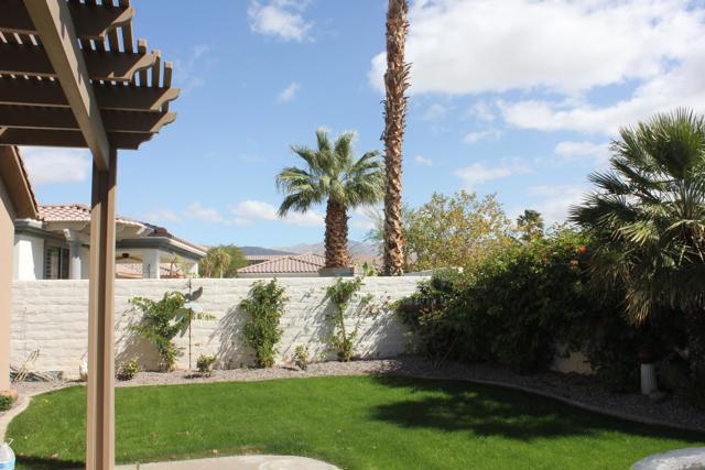 41440 Via Arbolitos, Indio CA: https://media.crmls.org/mediaz/cf2c92f6-95cf-4fda-8526-a78ed0c640b6.jpg
