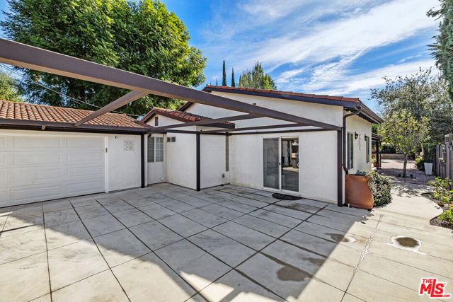 7340 Farralone Avenue photo 4