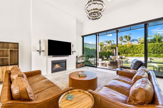 57601 Santo Thomas, La Quinta CA: https://media.crmls.org/mediaz/cf2e17ea-7e13-4853-be80-4d8d1b40d21b.jpg