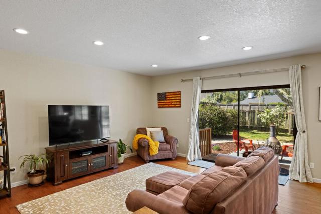 7 Antelope Lane, Monterey CA: https://media.crmls.org/mediaz/cf2e45d3-3ff2-42b0-9abb-267ef625a816.jpg