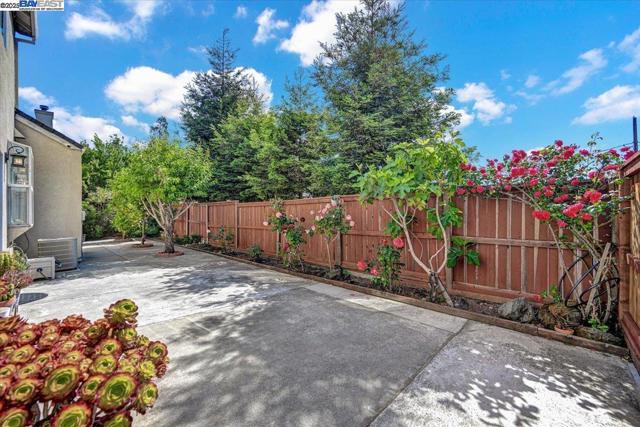 Image 20 of 47 For 16230 Calypso Ct