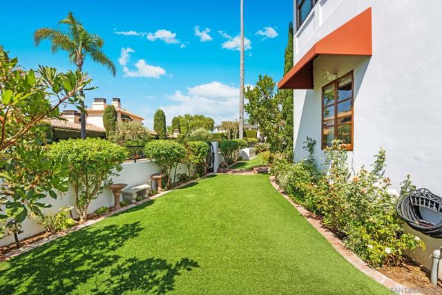 4435 Conde Pl, San Diego CA: https://media.crmls.org/mediaz/cf2f0258-e8c6-47c2-a46c-3acf088e87de.jpg