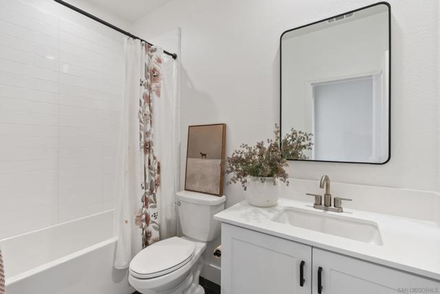 Image 25 of 50 For 2984 Hayloft Pl