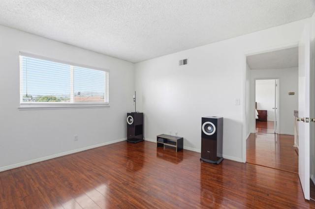 2878 Glen Ascot Way, San Jose CA: https://media.crmls.org/mediaz/cf30498a-c392-4b67-8acd-3df44ba1e03e.jpg
