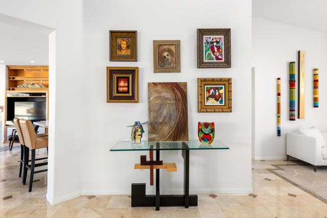 78210 Gray Hawk Drive, Palm Desert CA: https://media.crmls.org/mediaz/cf3215a9-5d00-4c84-ac78-6e33c3d02a9e.jpg