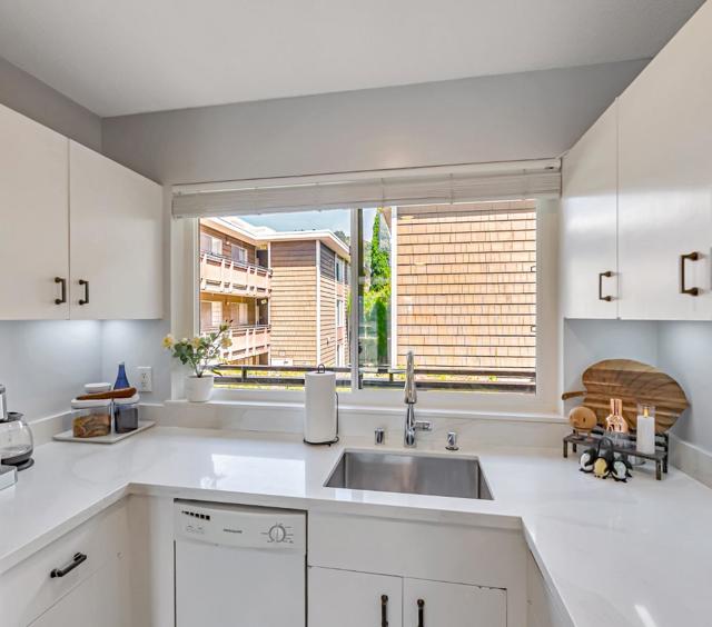 2601 College Avenue, Berkeley CA: https://media.crmls.org/mediaz/cf32bf87-c6b4-4cd9-916e-575e6c135e18.jpg