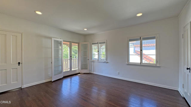 Detail Gallery Image 16 of 22 For 400 S Meridith Ave, Pasadena,  CA 91106 - 4 Beds | 2 Baths