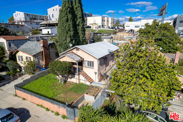 2311 2nd Street, Los Angeles, California 90057, 2 Bedrooms Bedrooms, ,1 BathroomBathrooms,Single Family Residence,For Sale,2nd,24368003