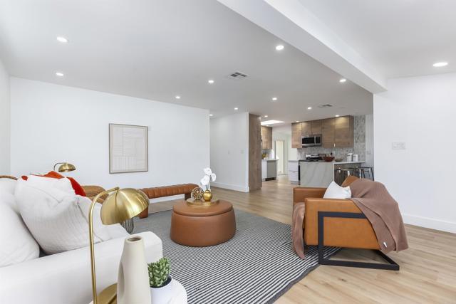 Detail Gallery Image 12 of 75 For 3840 Tomahawk Ln, San Diego,  CA 92117 - 5 Beds | 2 Baths