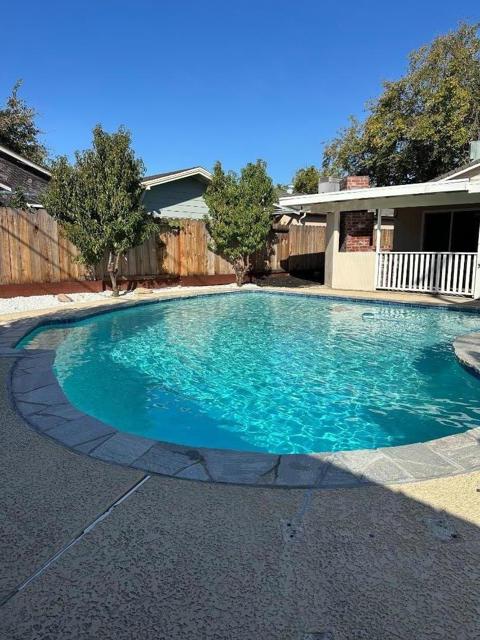 130 E 21st Street, Tracy CA: https://media.crmls.org/mediaz/cf3492d7-2493-43ec-8a37-c67ad33e76c9.jpg