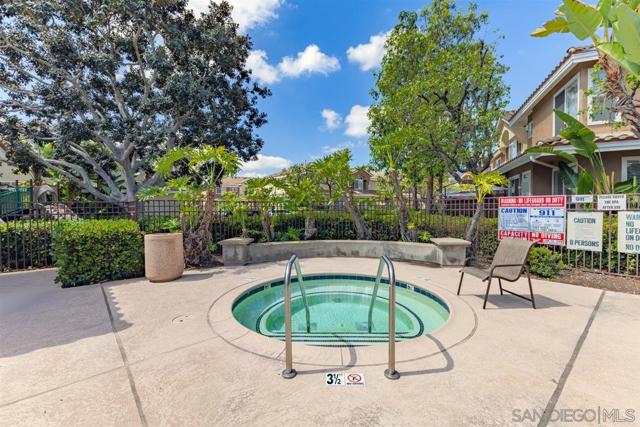 2299 Cabo Bahia, Chula Vista CA: https://media.crmls.org/mediaz/cf35686c-74d9-4c50-8fab-78b92ad50253.jpg