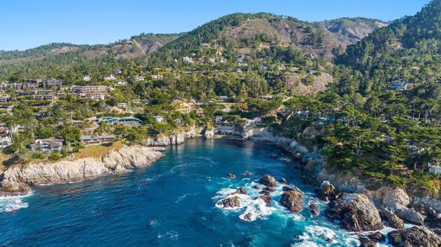 176 Sonoma Lane, Carmel CA: https://media.crmls.org/mediaz/cf367c8e-35b4-43c8-a8c6-cfa2123ee2fb.jpg