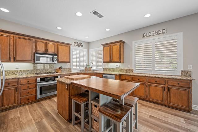 Image 11 of 47 For 13615 Braeswood