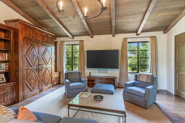 180 Farm Road, Woodside CA: https://media.crmls.org/mediaz/cf36a25e-abd8-4042-ab99-ff83bdf95d34.jpg