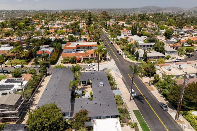 5064 Marlborough Dr, San Diego CA: https://media.crmls.org/mediaz/cf36e2ae-0848-48d5-a145-1ce65d4f400c.jpg