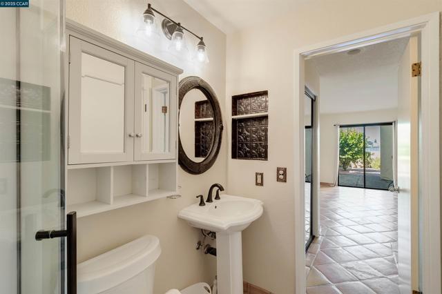 171 Nantucket Ln, Vallejo CA: https://media.crmls.org/mediaz/cf37073e-a9c5-4049-ac74-019f8b84c256.jpg