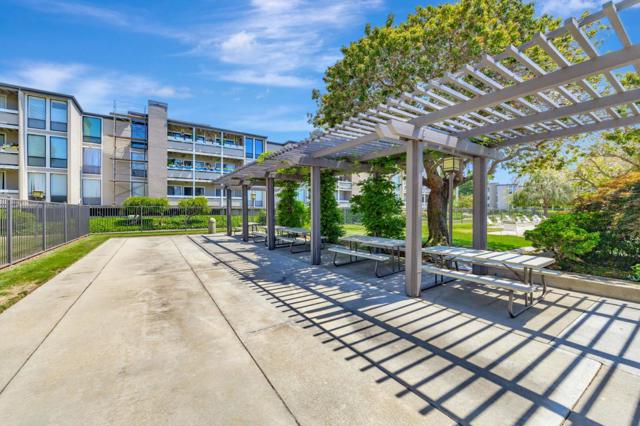1111 Compass Lane, Foster City CA: https://media.crmls.org/mediaz/cf37bd5e-5e01-400c-87fe-6d713dbd2f4b.jpg