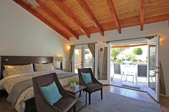 73117 Haystack Road, Palm Desert CA: https://media.crmls.org/mediaz/cf383e02-d7ed-4095-bae8-9fa7b715f577.jpg