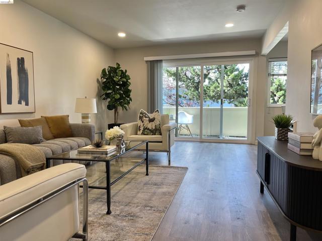 Image 9 of 17 For 3750 Harrison 103