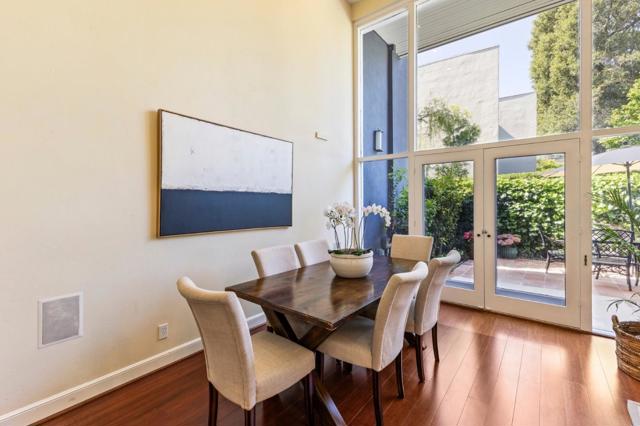 1721 Stone Pine Lane, Menlo Park CA: https://media.crmls.org/mediaz/cf3ac9e4-a3b3-45dc-b042-a76dac6c691d.jpg