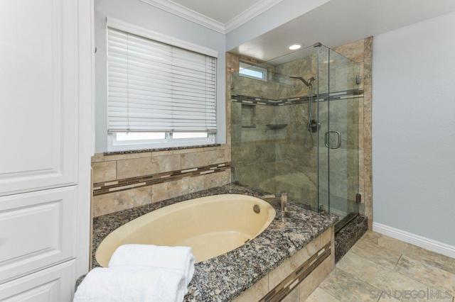 11666 Papagallo Court, San Diego CA: https://media.crmls.org/mediaz/cf3acf06-672a-4ad7-999e-41e47c7fcdc1.jpg