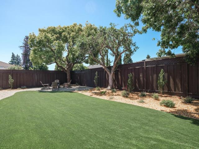 362 Topaz Street, Redwood City CA: https://media.crmls.org/mediaz/cf3adae2-a062-4588-8fb9-1212f320e9b4.jpg