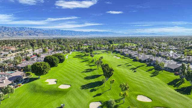209 Bouquet Canyon Drive, Palm Desert, CA 92211