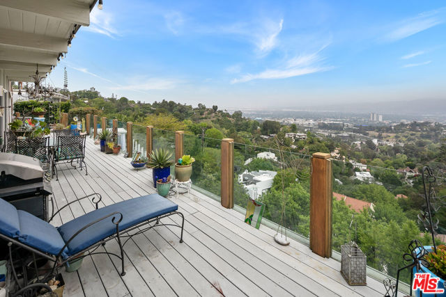 7309 Pacific View Dr, Los Angeles, CA 90068