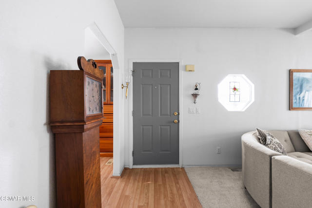 1215 Anchors Way Drive, Ventura CA: https://media.crmls.org/mediaz/cf3c4c1b-3543-43dd-a26d-63ed3aed872e.jpg