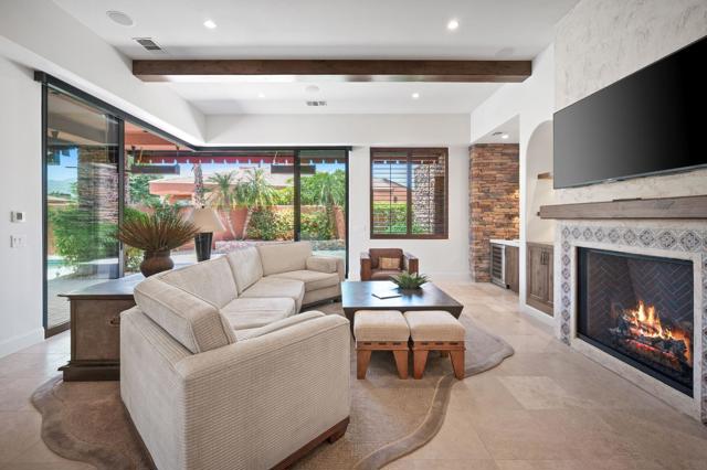 50375 Via Serenidad, La Quinta CA: https://media.crmls.org/mediaz/cf3c581c-6ca8-42f3-b819-eadaf2ff0f64.jpg