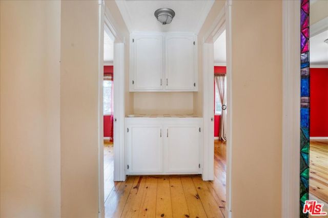 754 Fernando Street, Ojai CA: https://media.crmls.org/mediaz/cf3c735a-2247-48ea-9725-3edc33ef66e5.jpg