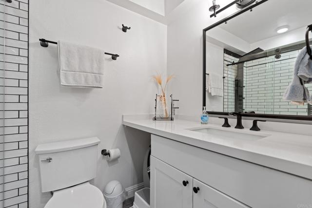 Detail Gallery Image 19 of 40 For 5987 Gaines St, San Diego,  CA 92110 - 2 Beds | 2/1 Baths