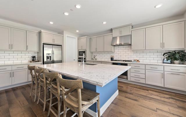 1611 Vinsanto Court, Gilroy CA: https://media.crmls.org/mediaz/cf3d76d8-860f-4535-b07a-00a7cc8dbce7.jpg