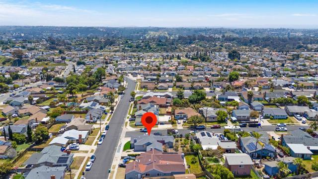 2750 Landscape Drive, San Diego CA: https://media.crmls.org/mediaz/cf3d9010-3850-40b5-b3ab-4a014fef0b42.jpg