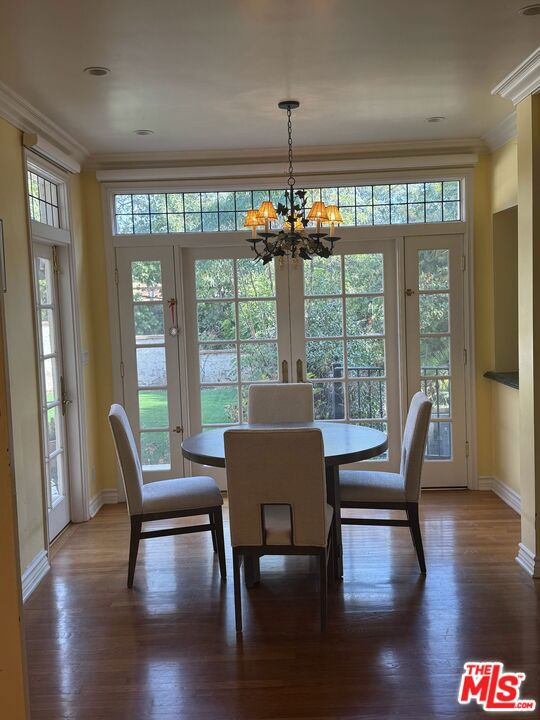 543 Perugia Way, Los Angeles CA: https://media.crmls.org/mediaz/cf3de92b-2272-455b-9385-aa5f24796222.jpg