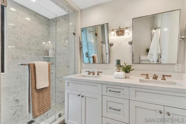726 Silver Street, La Jolla CA: https://media.crmls.org/mediaz/cf3e00ac-a1c6-4a6c-b64d-1a370636ce5e.jpg